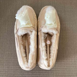 アグ(UGG)のUGG モカシン　24(スリッポン/モカシン)