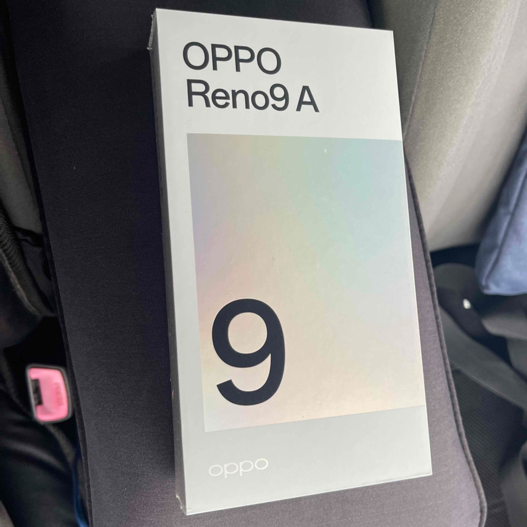 oppo reno9 a 128gb ムーンホワイトともう一つ-