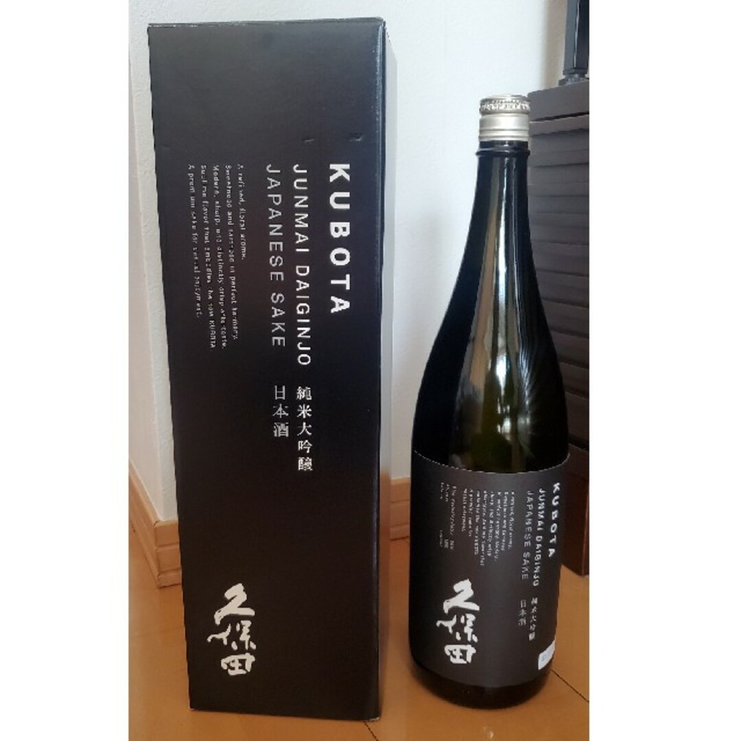 久保田　日本酒　純米大吟醸　1800ml 1.8L お酒　正月 食品/飲料/酒の酒(日本酒)の商品写真