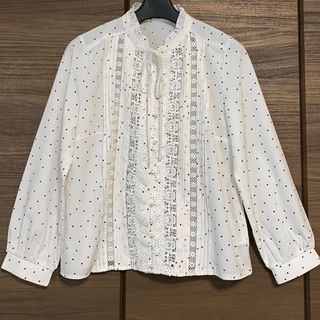 トッコクローゼット(TOCCO closet)のtocco closet ドット柄フリルレースシフォンブラウス(シャツ/ブラウス(長袖/七分))