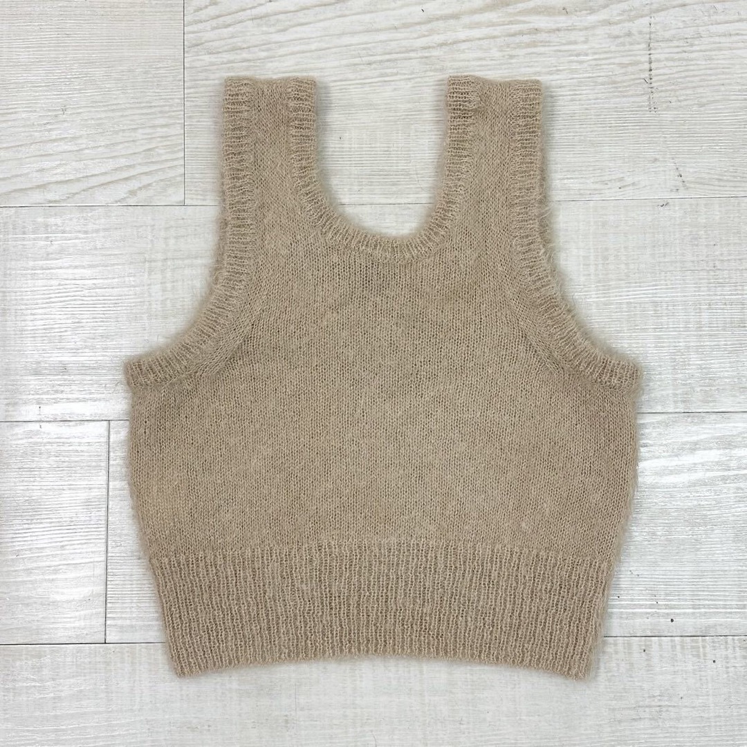 AURALEE - 23aw 試着程度 AURALEE モヘヤ ニット タンクトップ AURALEE - 23aw 試着程度 AURALEE モヘヤ ニット タンクトップ