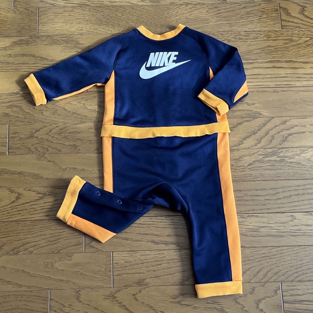 NIKE(ナイキ)のナイキ　ジャージカバーオール キッズ/ベビー/マタニティのベビー服(~85cm)(カバーオール)の商品写真