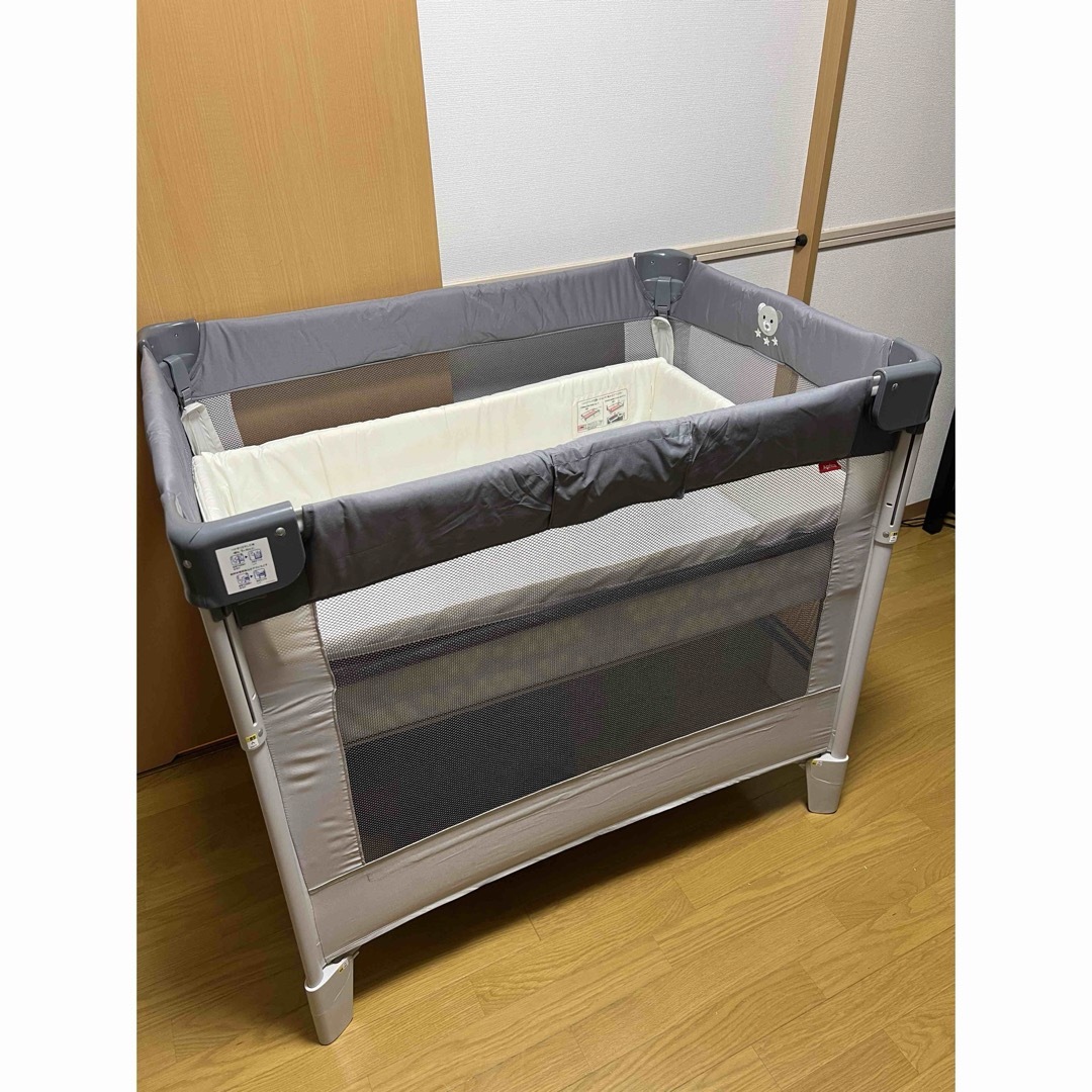 ココネルエアー アップリカ ベビーベッド ココネル Aprica 折りたたみ ココネルエアー アップリカ ベビーベッド ココネル Aprica 折りたたみ