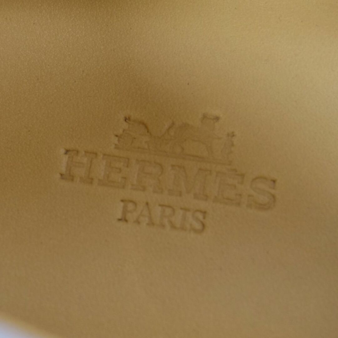 Hermes(エルメス)の未使用 エルメス HERMES ローファー モカシン ケネディ Hロゴ カーフレザー バイカラー シューズ レディース 36.5(23.5cm相当) グレー/ホワイト レディースの靴/シューズ(ローファー/革靴)の商品写真