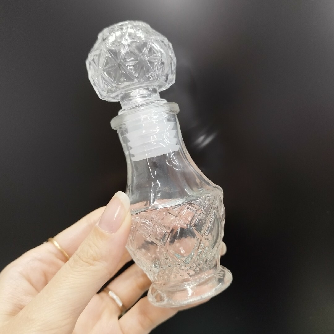 新品】アンティーク風 ガラス蓋つき 小瓶 インテリア 香水瓶 新品】アンティーク風 ガラス蓋つき 小瓶 インテリア 香水瓶