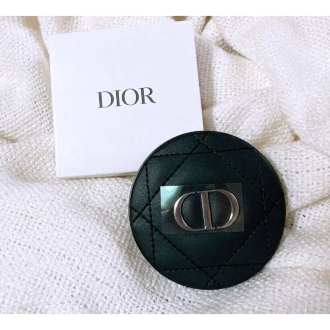 Christian Dior(クリスチャンディオール)の新品　ノベルティ 限定 コンパクトミラー オリジナルブラック箱付き レディースのファッション小物(ミラー)の商品写真