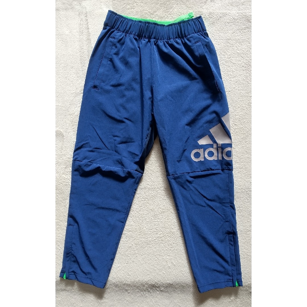 adidas(アディダス)のアディダス　パンツ　140 スポーツ/アウトドアのサッカー/フットサル(ウェア)の商品写真