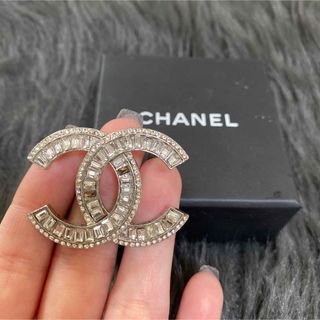 シャネル(CHANEL)のCHANEL ブローチ(コサージュ/ブローチ)