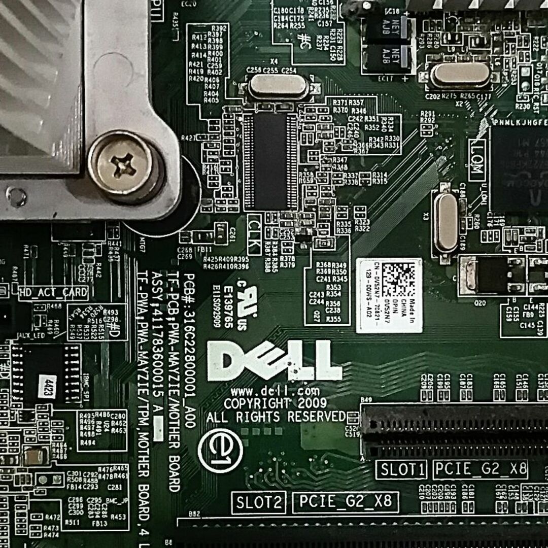 DELL(デル)のDELL PowerEdge T110 スマホ/家電/カメラのPC/タブレット(デスクトップ型PC)の商品写真