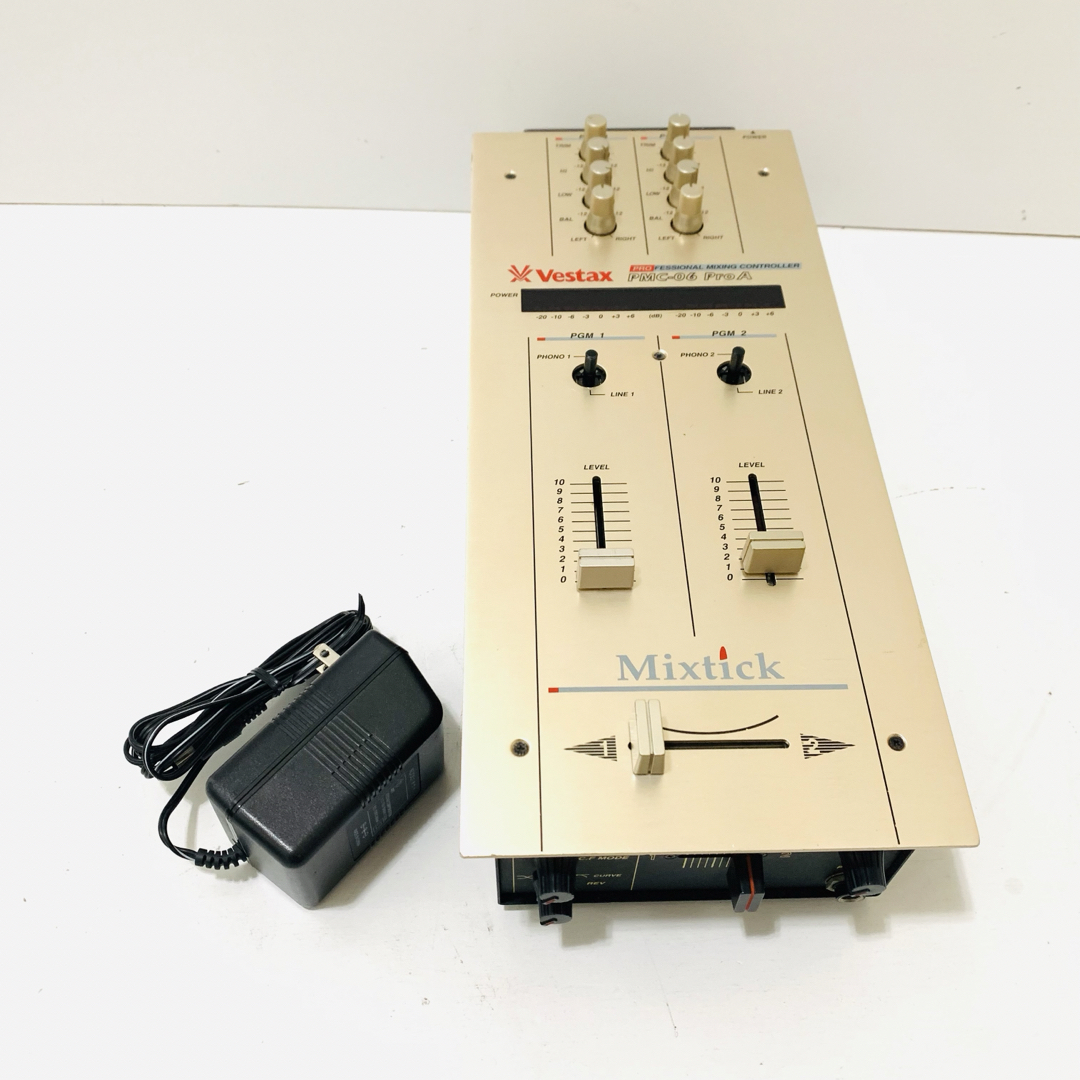 DJ ミキサー Vestax pmc20 ベスタクス - DJ機器 DJ ミキサー Vestax pmc20 ベスタクス - DJ機器