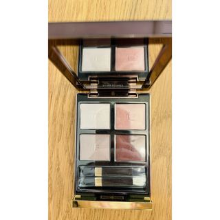 トムフォードビューティ(TOM FORD BEAUTY)のトムフォードアイカラークォード  VIRGIN ORCHID27(アイシャドウ)