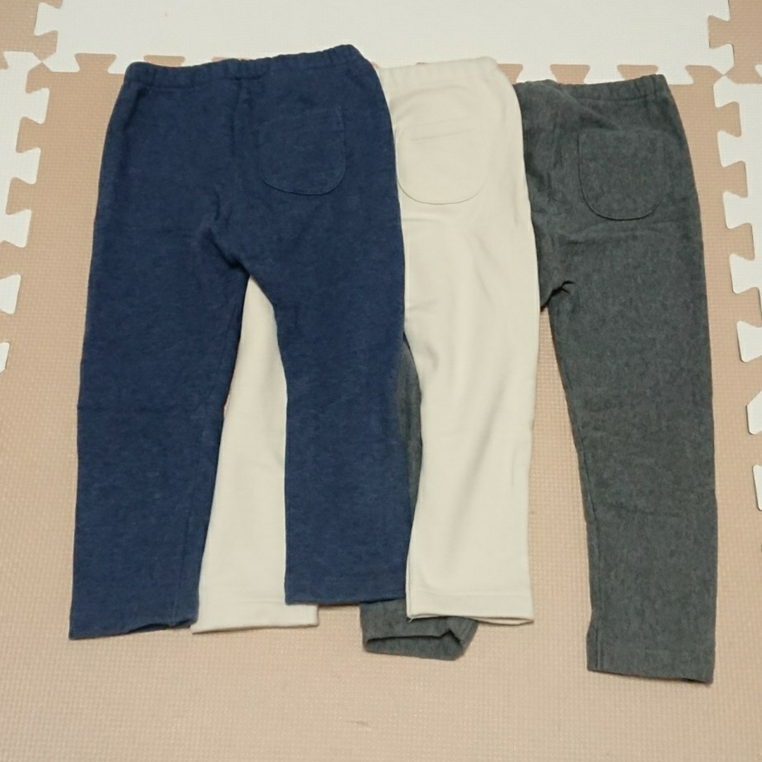 UNIQLO(ユニクロ)のユニクロ 90 裏起毛レギンスパンツ キッズ/ベビー/マタニティのキッズ服男の子用(90cm~)(パンツ/スパッツ)の商品写真