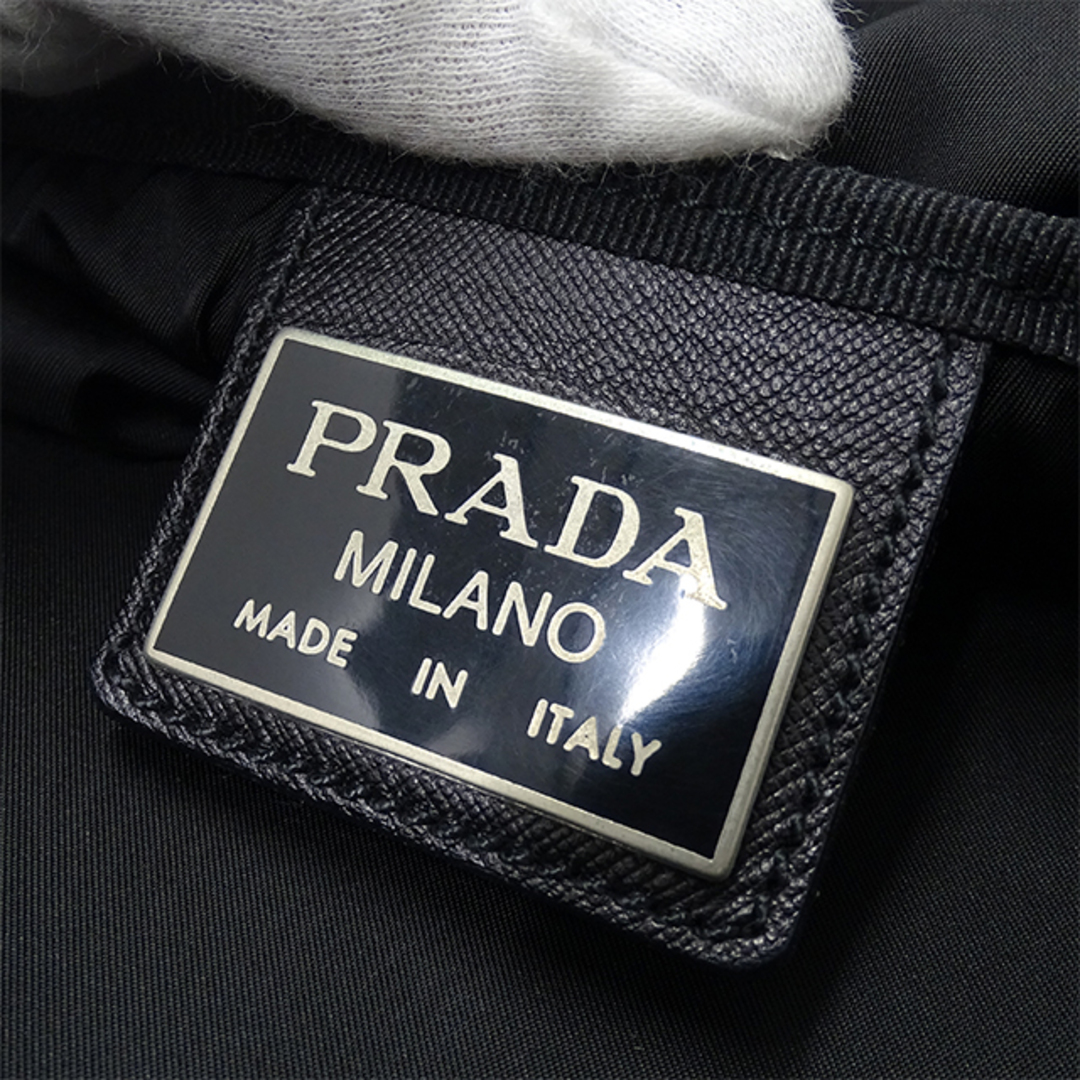 PRADA(プラダ)のプラダ PRADA バッグ メンズ ブランド ボストンバッグ  ナイロン ブラック 大きめ 大容量 旅行 シンプル 黒 おでかけ おしゃれ 【中古】 メンズのバッグ(ボストンバッグ)の商品写真