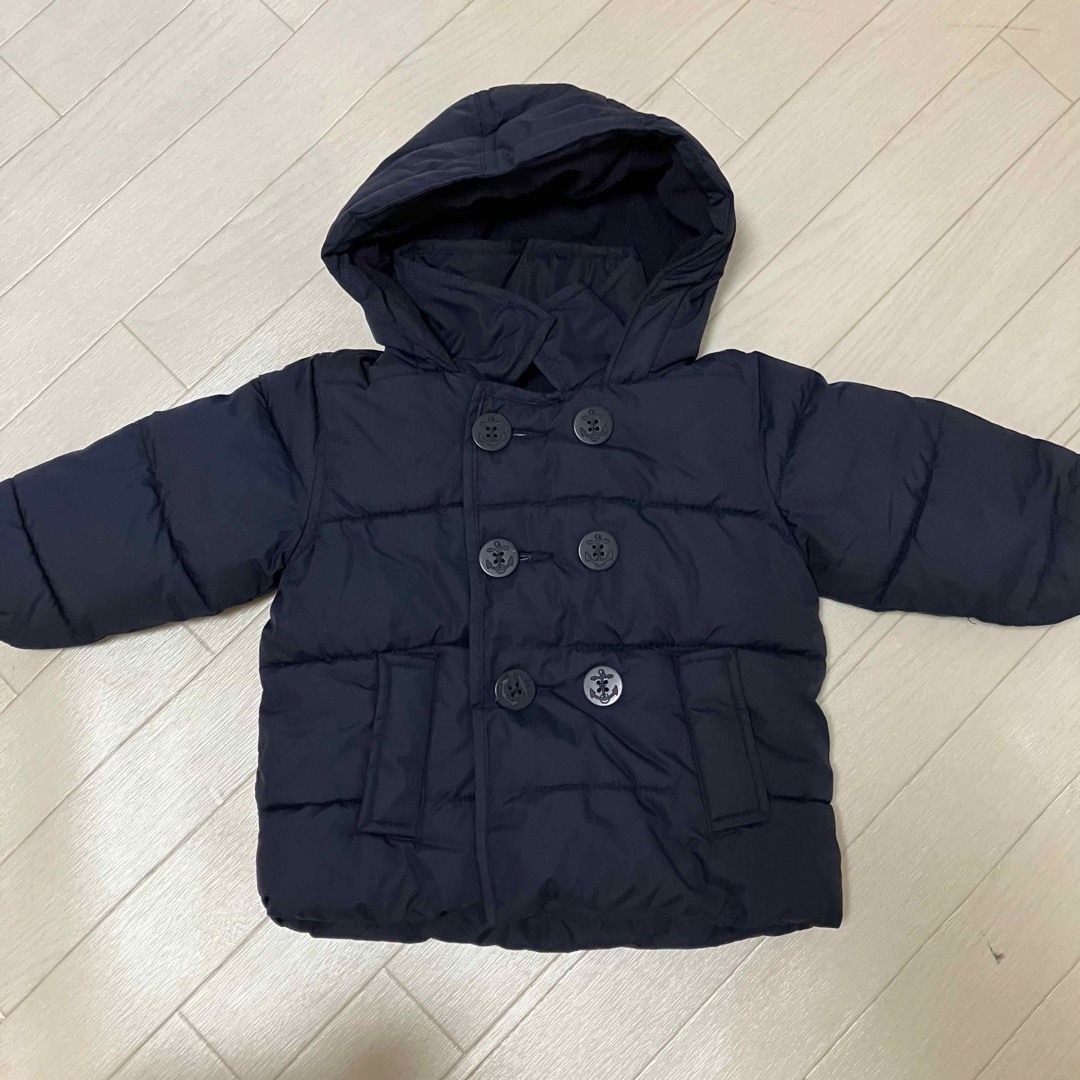 babyGAP(ベビーギャップ)のbaby gap ダウン 70 ギャップ キッズ/ベビー/マタニティのベビー服(~85cm)(ジャケット/コート)の商品写真