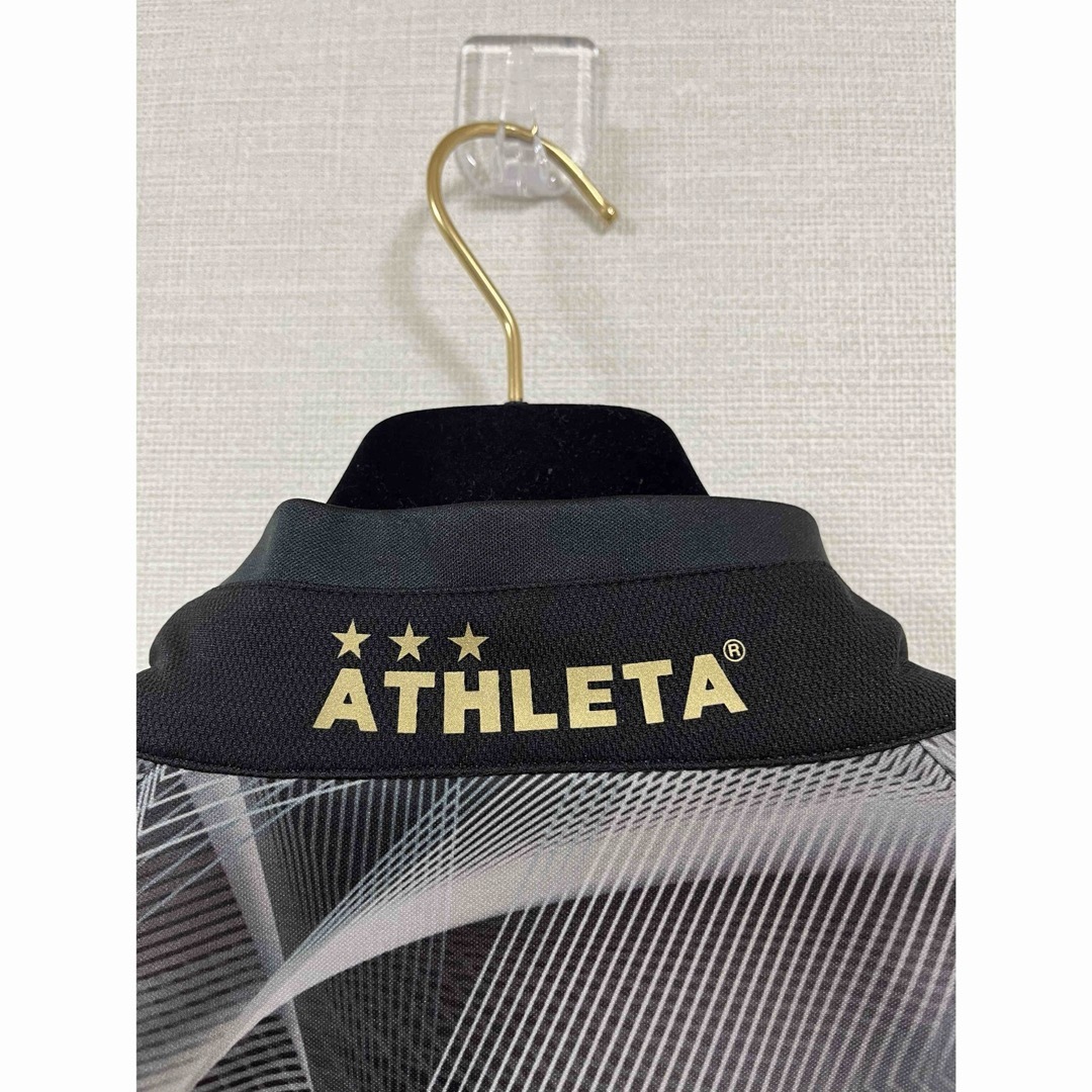 ATHLETA(アスレタ)のアスレタ ATHLETA ライトウルトラシェルジャケット　S ブラック スポーツ/アウトドアのサッカー/フットサル(ウェア)の商品写真