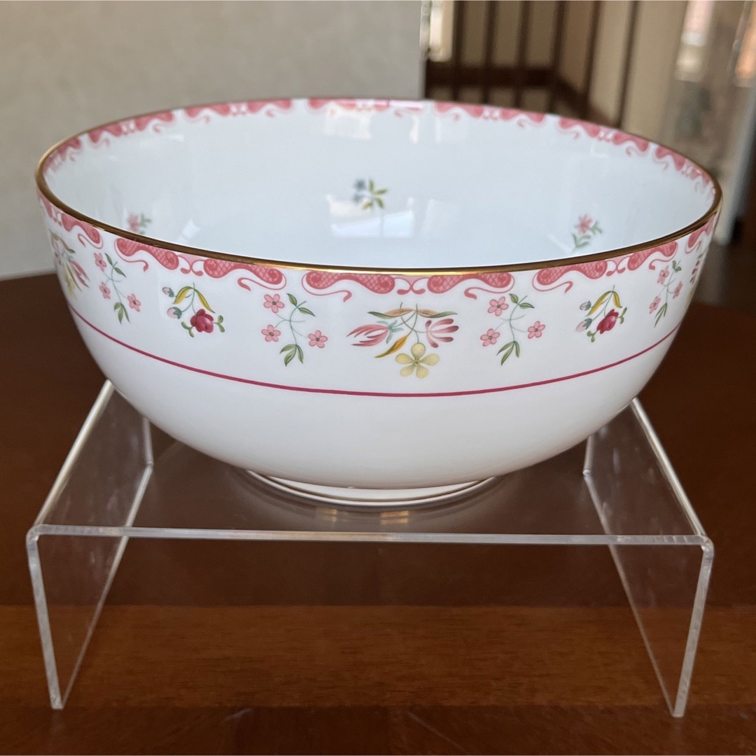 希少品】ウェッジウッド☆ビアンカ☆ラウンドベジタブルボウル 希少品】ウェッジウッド☆ビアンカ☆ラウンドベジタブルボウル