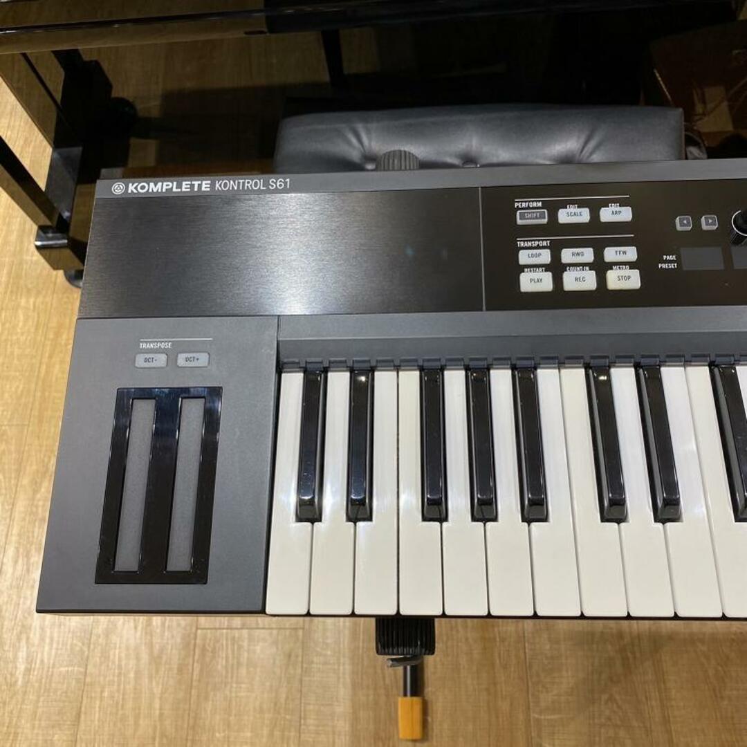 楽器NATIVE INSTRUMENTS（ネイティブインステゥルメンツ）/KOMPLETE KONTROL S61 USB MIDIキーボード【現物画像】 【USED】MIDI関連機器マスターキーボード【マークイズ福岡ももち店】