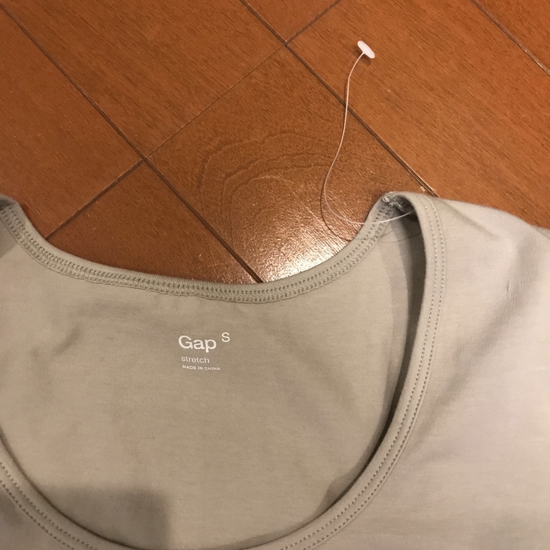 GAP(ギャップ)の新品未使用　GAP Tシャツ　 キッズ/ベビー/マタニティのキッズ服男の子用(90cm~)(Tシャツ/カットソー)の商品写真