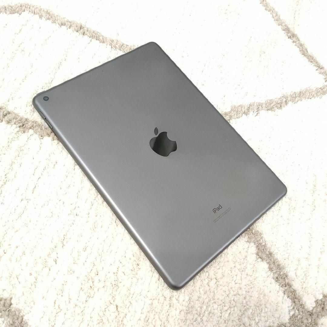 Apple(アップル)のipad 7世代 32GB スペースグレー おまけ付き お得 管理家45 スマホ/家電/カメラのPC/タブレット(タブレット)の商品写真