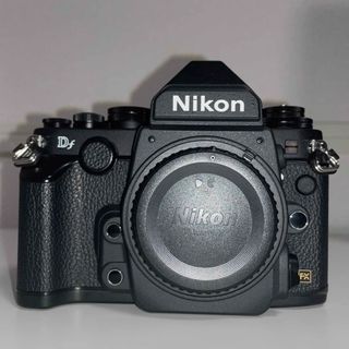 ニコン(Nikon)のNikon Df ボディ (black) (超美品)(デジタル一眼)