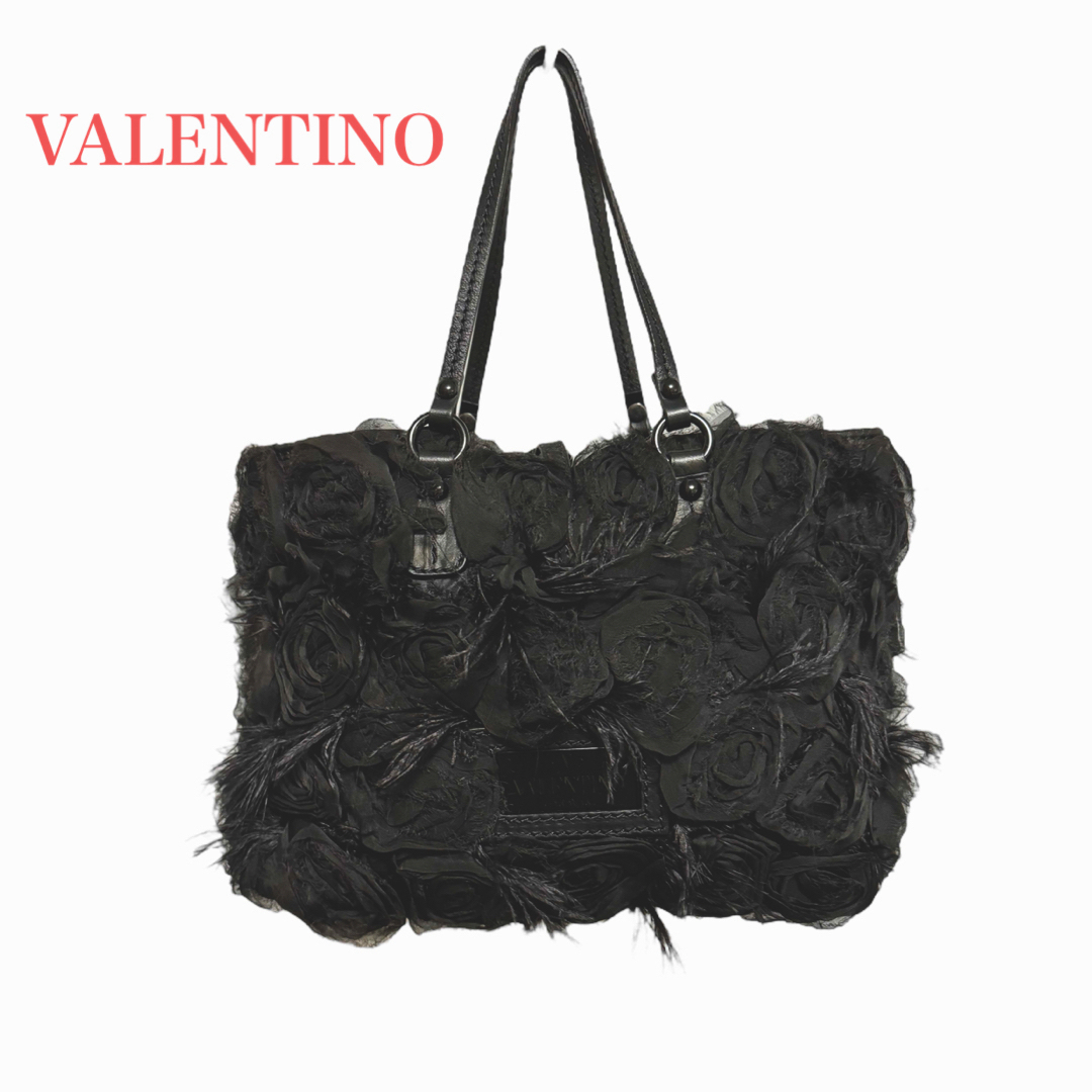 VALENTINO(ヴァレンティノ)の入手困難レア品◆フェザー×レザー◆薔薇モチーフ トートバッグ◆カード、保存袋付き レディースのバッグ(トートバッグ)の商品写真