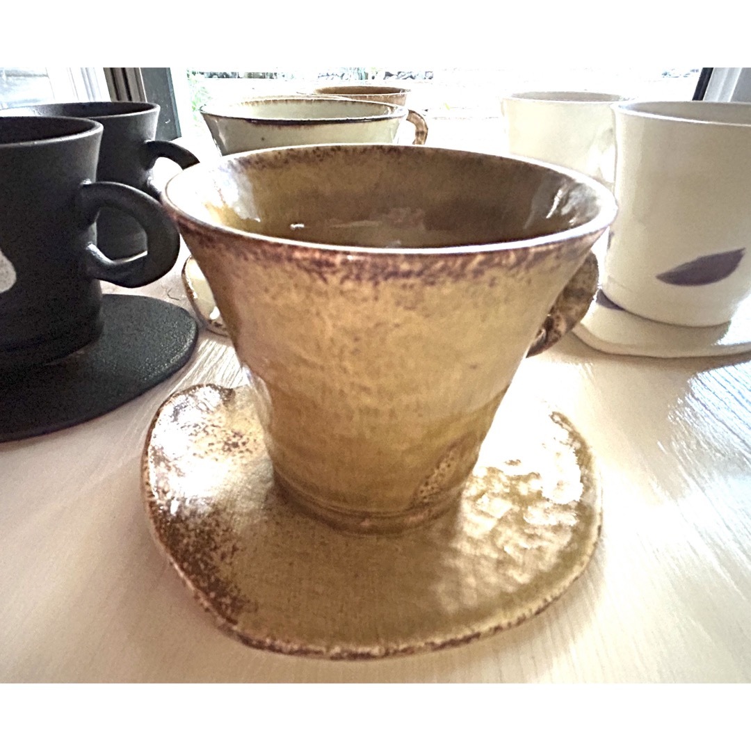 陶器　コーヒーカップとソーサーセット　 インテリア/住まい/日用品のキッチン/食器(グラス/カップ)の商品写真