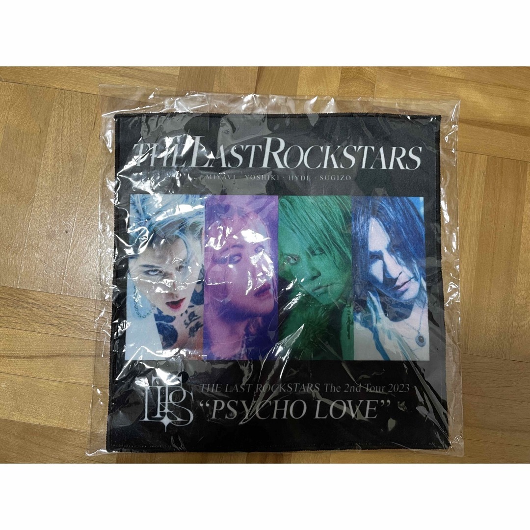 THE LAST ROCKSTARS VIP限定非売品グッズ　バンドタオル エンタメ/ホビーのタレントグッズ(ミュージシャン)の商品写真