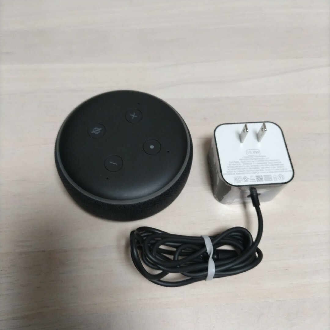 Echo Dot 第3世代スマートスピーカー チャコール スマホ/家電/カメラのオーディオ機器(スピーカー)の商品写真