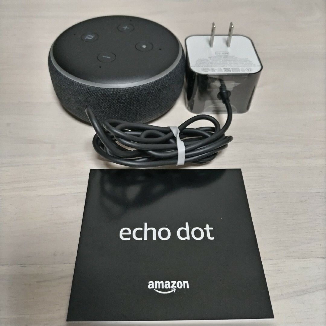 Echo Dot 第3世代スマートスピーカー チャコール スマホ/家電/カメラのオーディオ機器(スピーカー)の商品写真