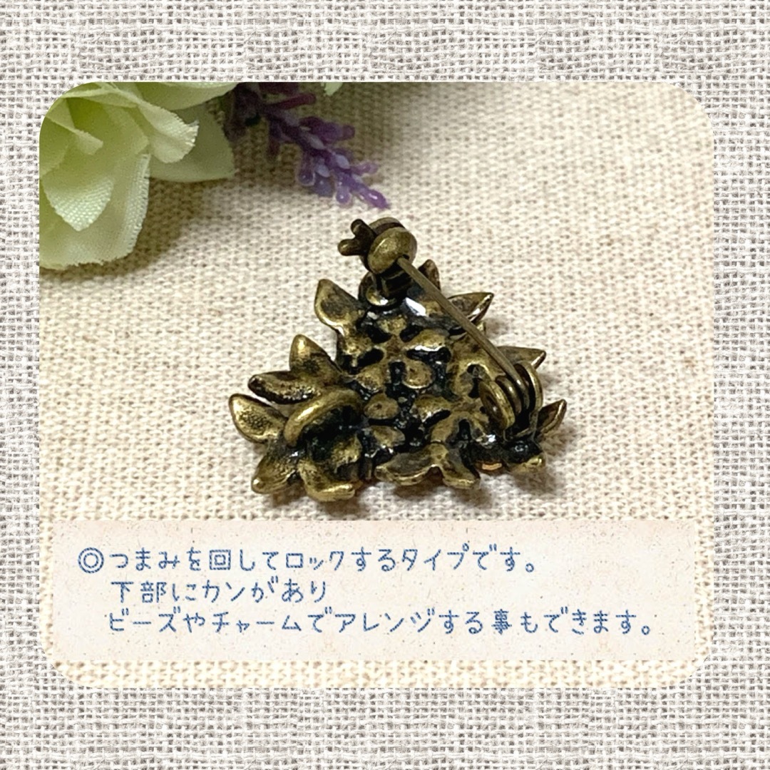 ◎新品◎お花のブローチ☆e168 レディースのアクセサリー(ブローチ/コサージュ)の商品写真