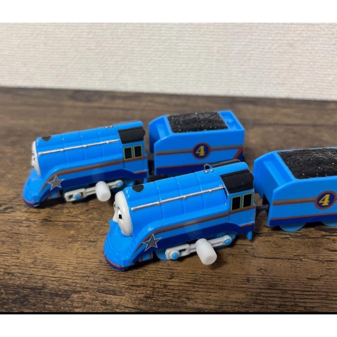 T-ARTS(タカラトミーアーツ)のトーマス　カプセルプラレール　セット キッズ/ベビー/マタニティのおもちゃ(電車のおもちゃ/車)の商品写真