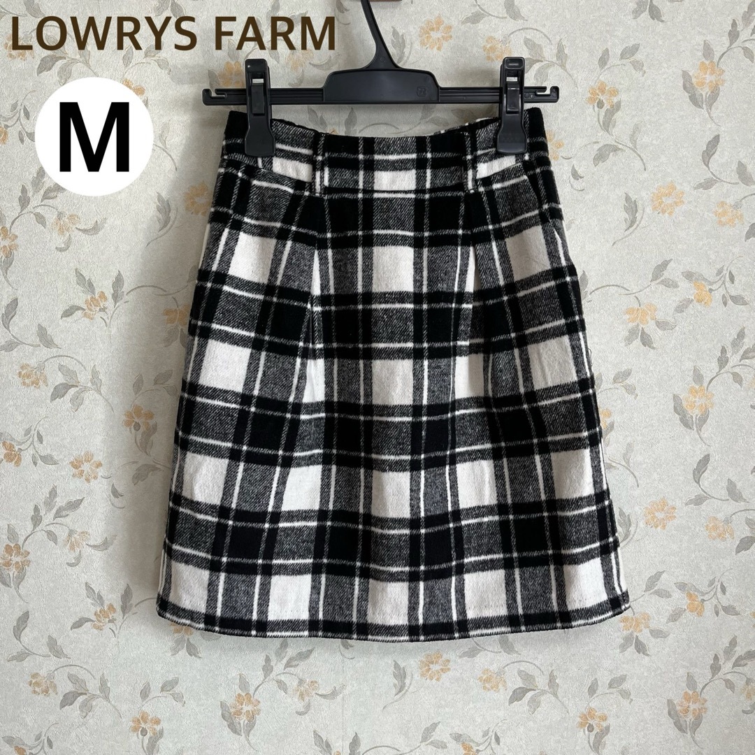 LOWRYS FARM(ローリーズファーム)のローリーズファーム　チェック柄スカート　冬服　裏地あり　Mサイズオシャレかわいい レディースのスカート(ひざ丈スカート)の商品写真