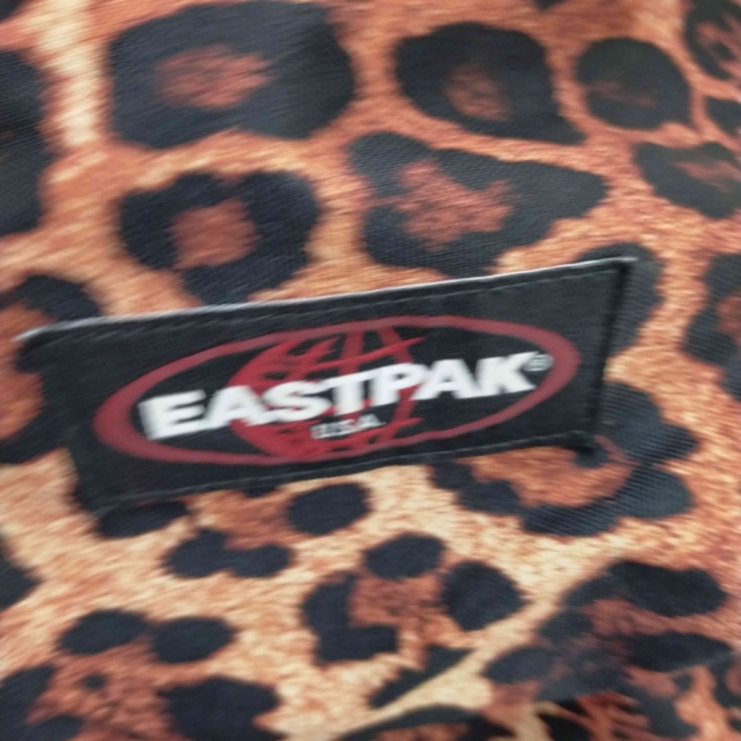 EASTPAK(イーストパック)のEASTPAK(イーストパック) レオパード柄バックパック メンズ バッグ メンズのバッグ(バッグパック/リュック)の商品写真