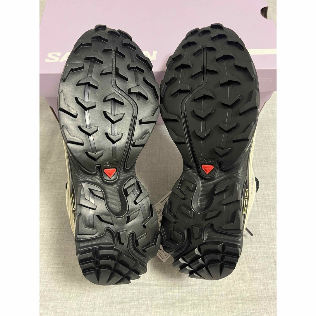 SALOMON(サロモン)の【新品】Salomon サロモン XT-6   Bone Soda　24 メンズの靴/シューズ(スニーカー)の商品写真