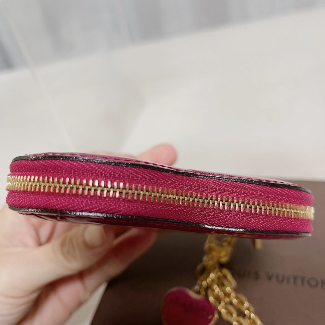 ルイヴィトン LOUIS VITTON ポルトモネ クール コインケース ヴェルニ ハート チャーム付き ポムダムール 赤 長期保管 未使用品  程度SA｜ここほれワンワン（大阪府寝屋川市 ブランド質屋：丸善質舗 まるぜん）質屋のブランドネットショップ ここワン