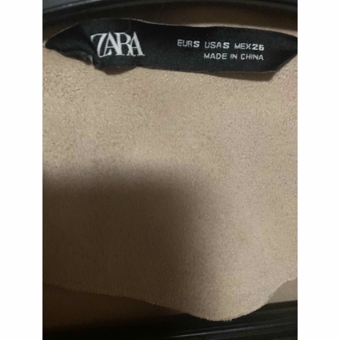 ZARA(ザラ)のZARA  フェイクスウェード　ジャケット レディースのジャケット/アウター(その他)の商品写真