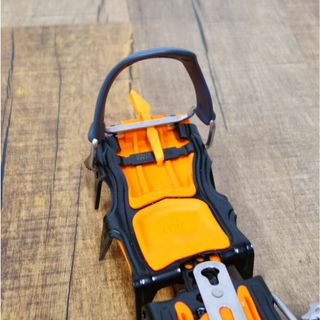 極美品 ペツル PETZL LYNX リンクス レバーロック ユニバーサル アイス ミックス クライミング アイゼン クランポン 登山 アウトドア