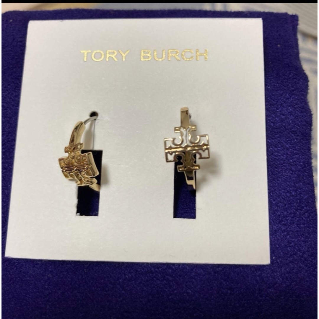 Tory Burch(トリーバーチ)のトリーバーチ　フープピアス　新品 レディースのアクセサリー(ピアス)の商品写真