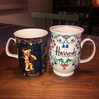 ハロッズ(Harrods)のHarrods Fine Bone China マグカップ（２個）(食器)