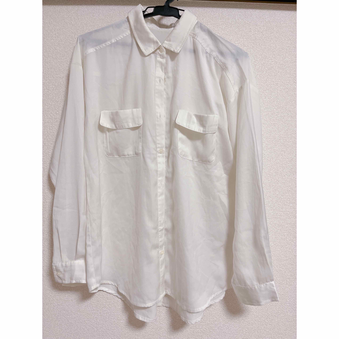 GU(ジーユー)のGU シャツ　白シャツ　ブラウス レディースのトップス(シャツ/ブラウス(長袖/七分))の商品写真