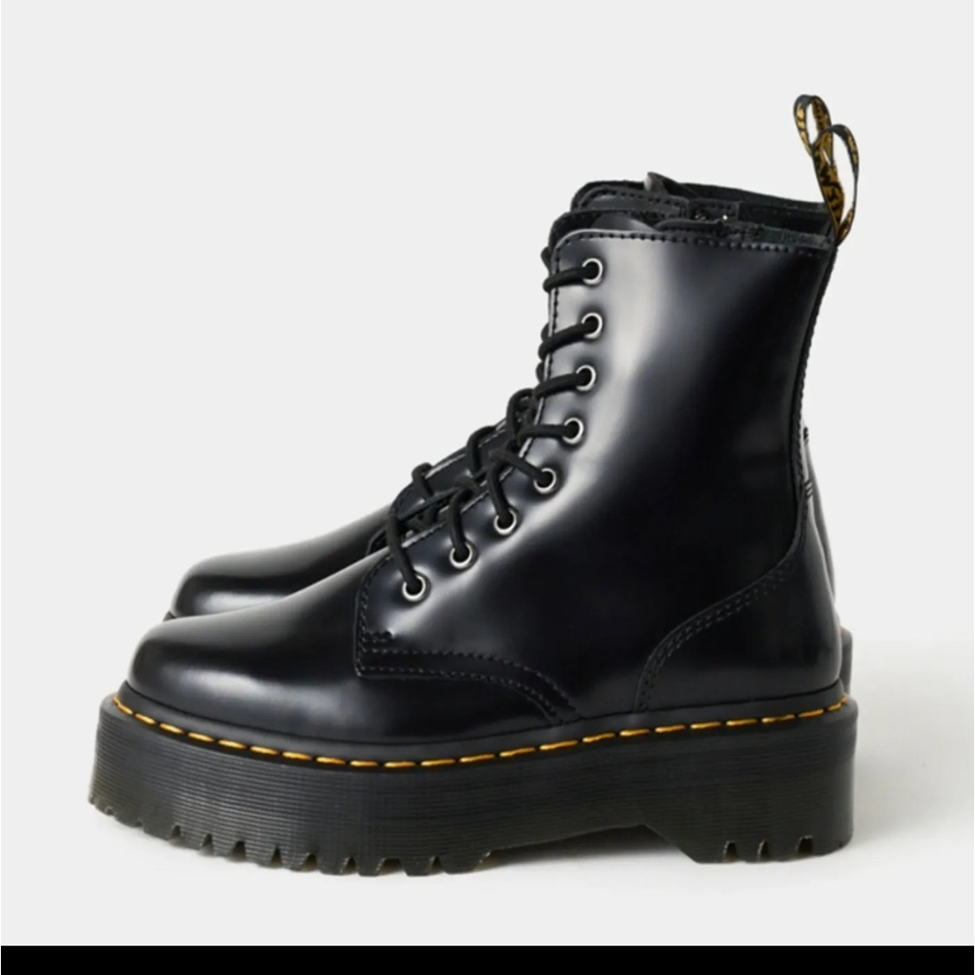 Dr.Martens(ドクターマーチン)のドクターマーチン★JADON 8EYE BOOT★厚底★ブラック レディースの靴/シューズ(ブーツ)の商品写真