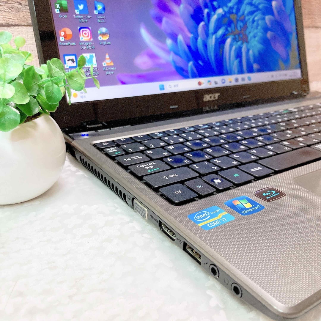 Acer(エイサー)のi7✨メモリ8GB‼HDD640GB❣WEBカメラ✨ブルーレイ✨黒ノートパソコン スマホ/家電/カメラのPC/タブレット(ノートPC)の商品写真