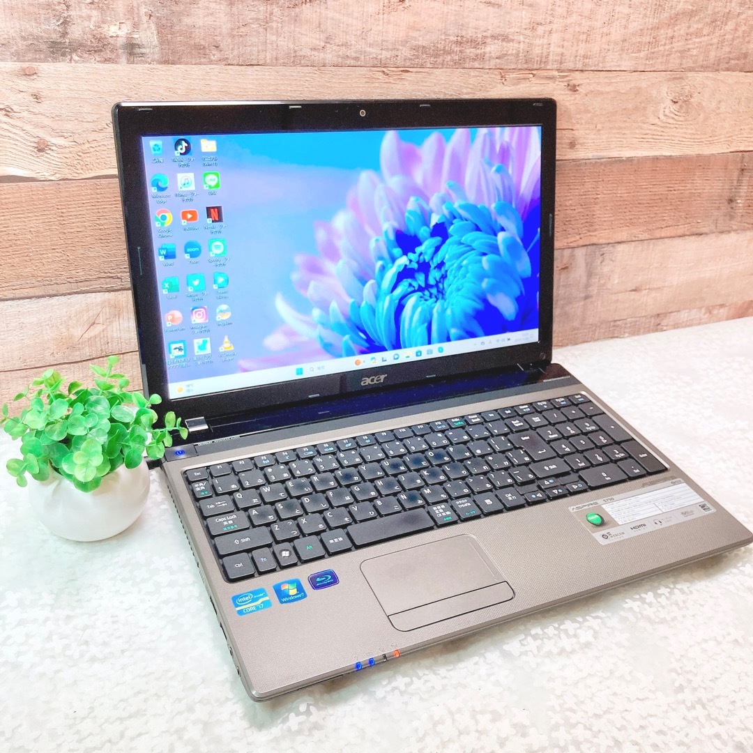 Acer(エイサー)のi7✨メモリ8GB‼HDD640GB❣WEBカメラ✨ブルーレイ✨黒ノートパソコン スマホ/家電/カメラのPC/タブレット(ノートPC)の商品写真