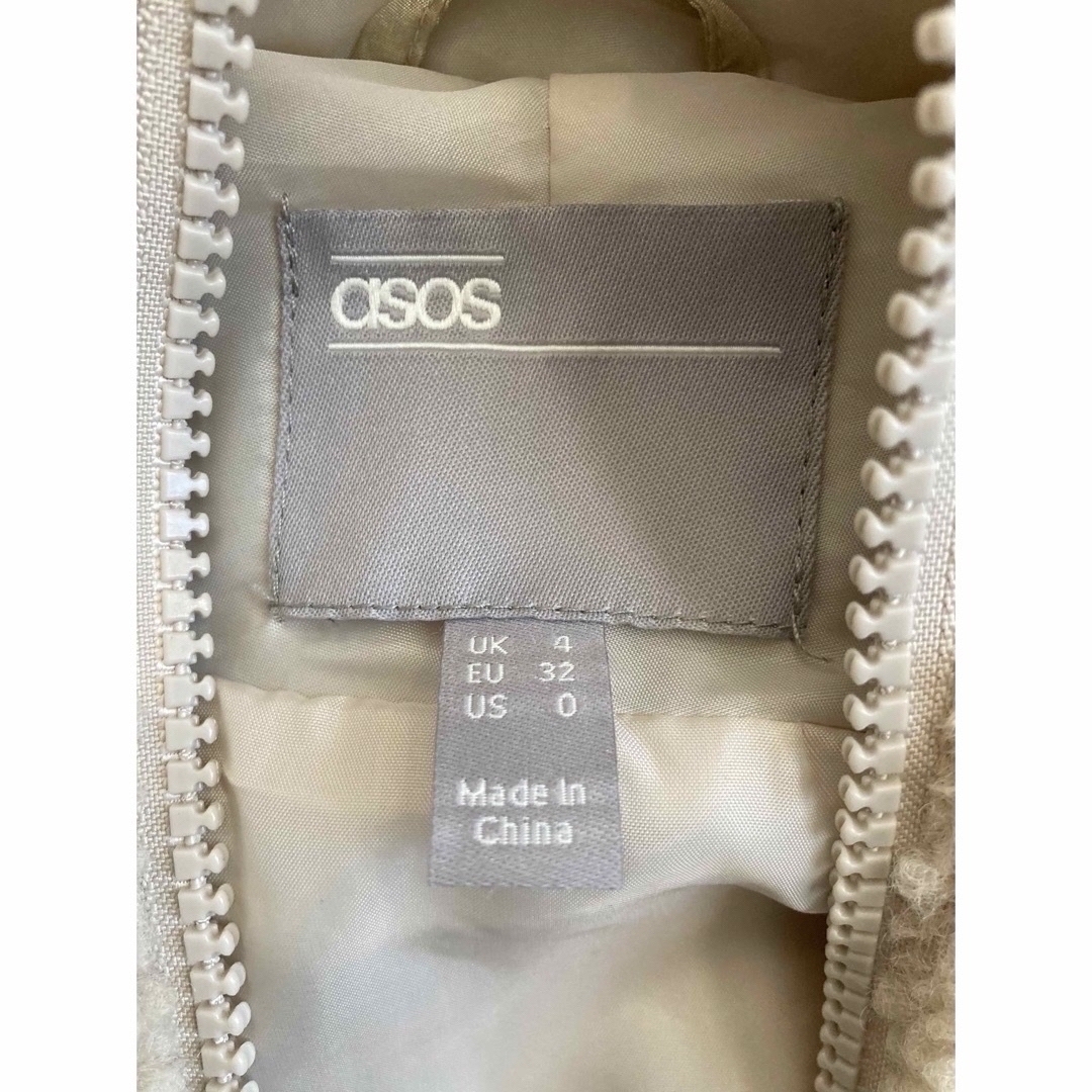 asos(エイソス)のASOS フリースパネルテックジャケット オーバーサイズ US 0 クリーム レディースのジャケット/アウター(その他)の商品写真