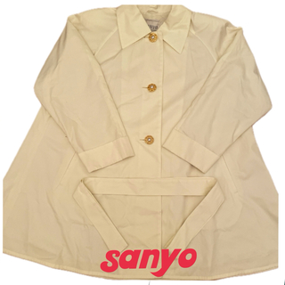 サンヨー(SANYO)のsanyo トレンチコート(トレンチコート)