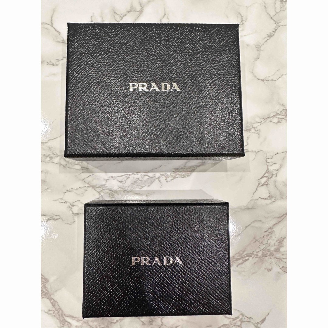 PRADA(プラダ)のprada 箱　2個 食品/飲料/酒の健康食品(その他)の商品写真