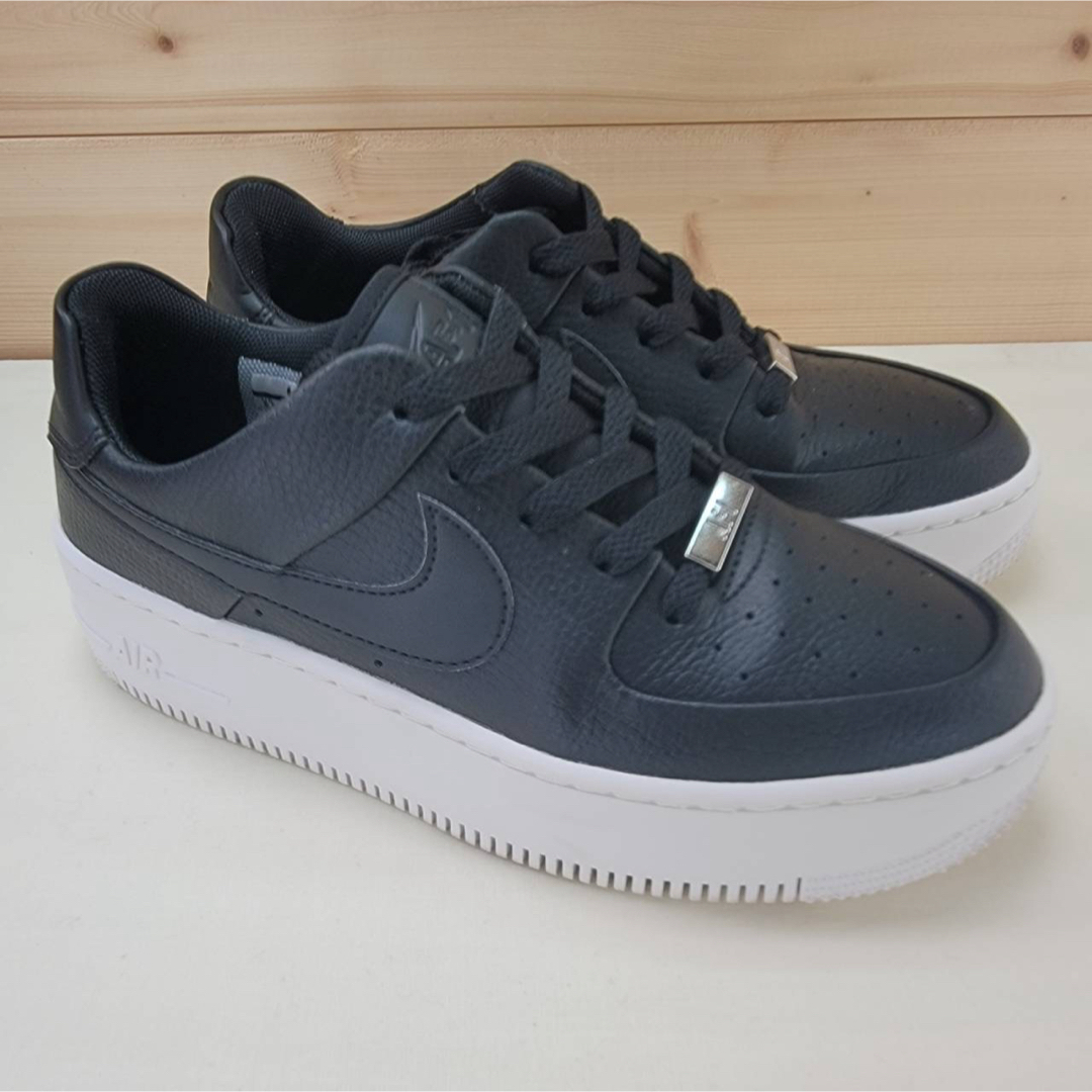 NIKE - ナイキ ウィメンズ エアフォース1 セージ ロー