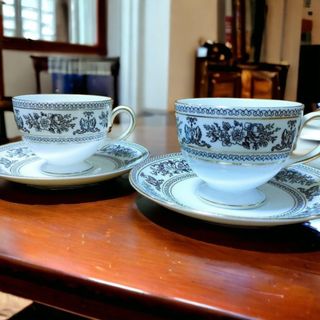 ウェッジウッド(WEDGWOOD)のウェッジウッド ブラック カップ＆ソーサー プレート ２客セット 花柄 花模様(食器)