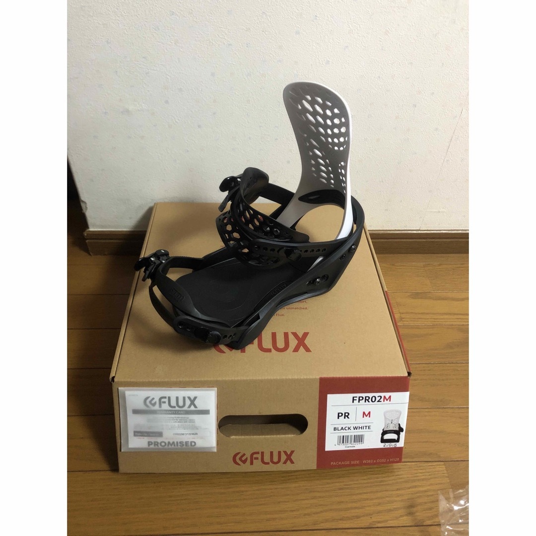 FLUX - FLUX フラックス PR BLACK/WHITE Mサイズの通販 by M．N's shop