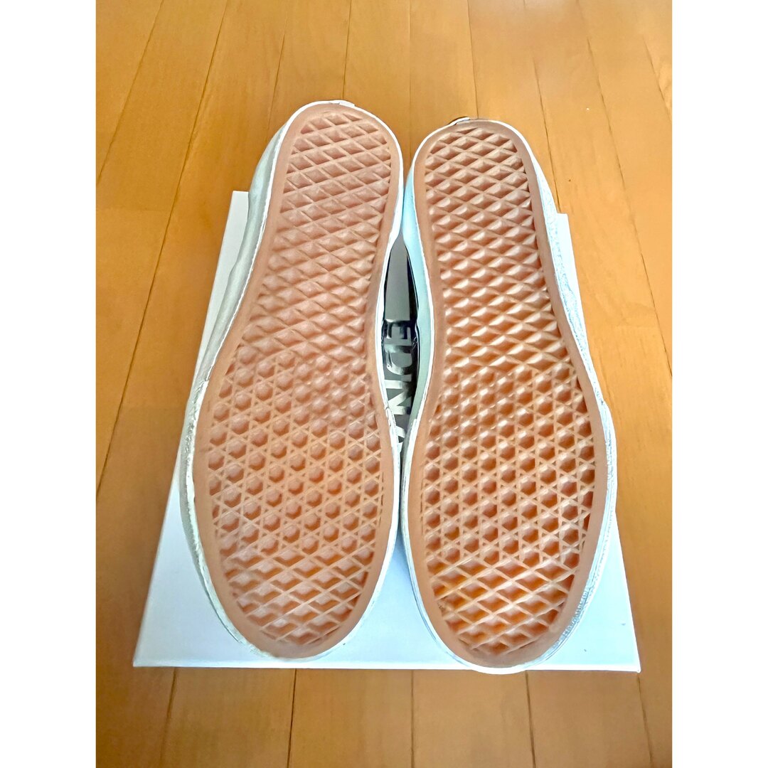 VANS(ヴァンズ)のVANS ブラックスニーカー　25.5cm ユニセックス メンズの靴/シューズ(スニーカー)の商品写真